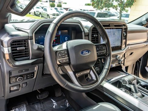 Used 2025 Ford F150 Platinum AWD/4WD image 17