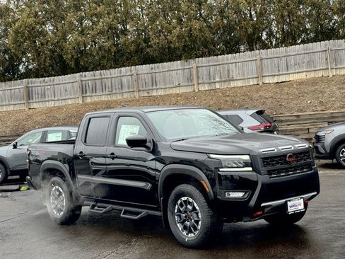 New 2026 Nissan Frontier PRO-4X w/ Pro-4x Convenience Package image 2