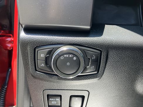 Used 2019 Ford F150 XLT w/ Equipment Group 302A Luxury AWD/4WD image 22