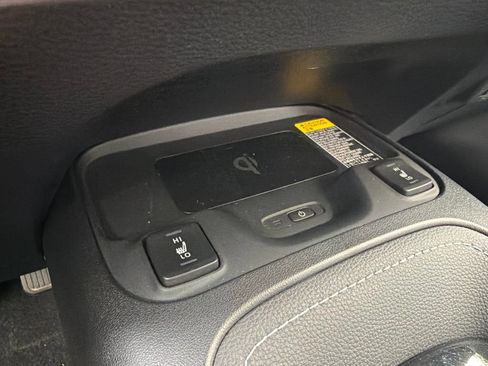 Used 2024 Toyota Corolla XSE FWD image 31