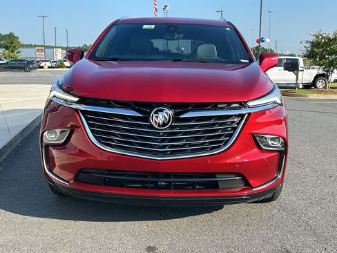 Used 2024 Buick Enclave Premium image 3