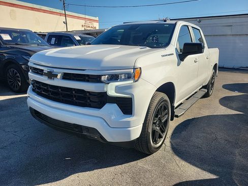 Used 2023 Chevrolet Silverado 1500 RST image 4