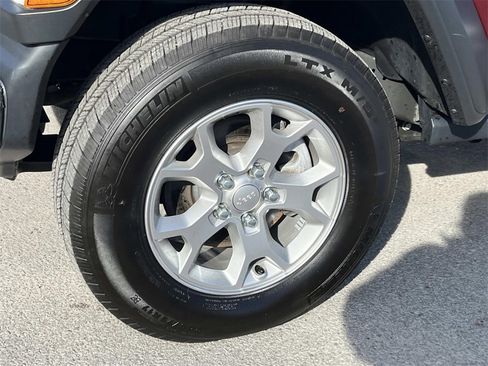 Used 2021 Jeep Wrangler Unlimited Islander image 9