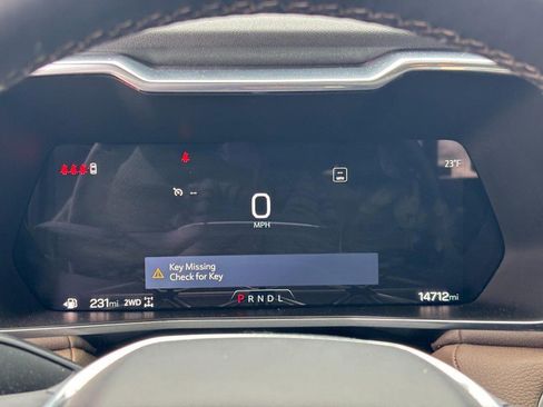 Used 2024 GMC Canyon Denali image 21