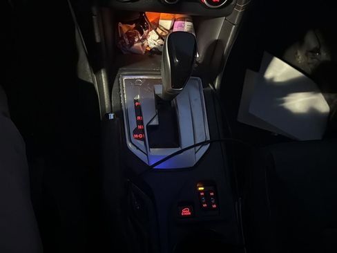 Used 2022 Subaru Crosstrek 2.0i Premium image 9