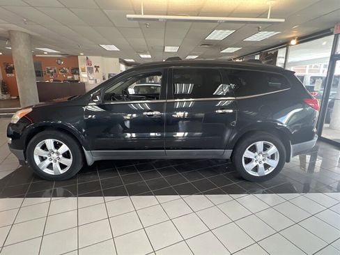 Used 2012 Chevrolet Traverse LT w/ All-Star Edition image 2