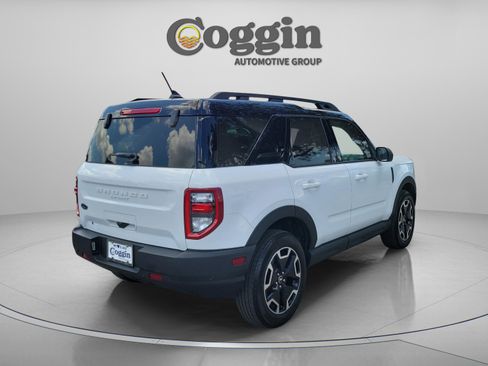 Used 2024 Ford Bronco Sport Outer Banks w/ Tech Package AWD/4WD image 3