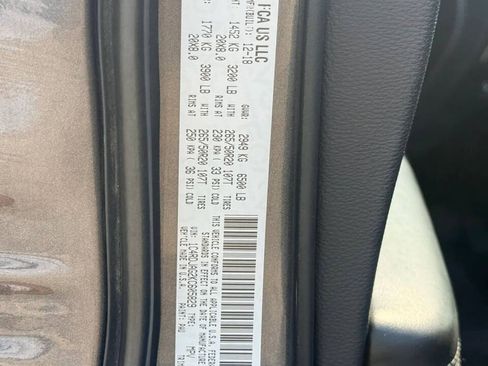 Used 2019 Dodge Durango SXT AWD/4WD image 24