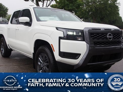 Used 2026 Nissan Frontier SV RWD image 1