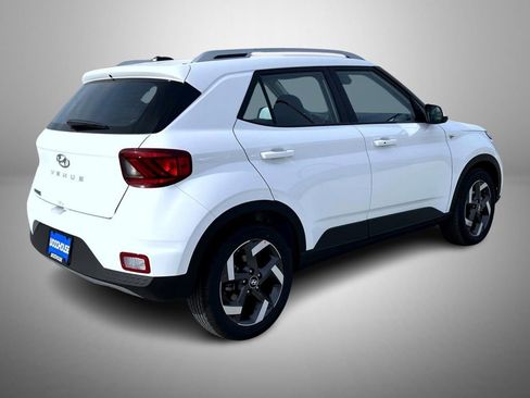 New 2026 Hyundai Venue SEL image 5