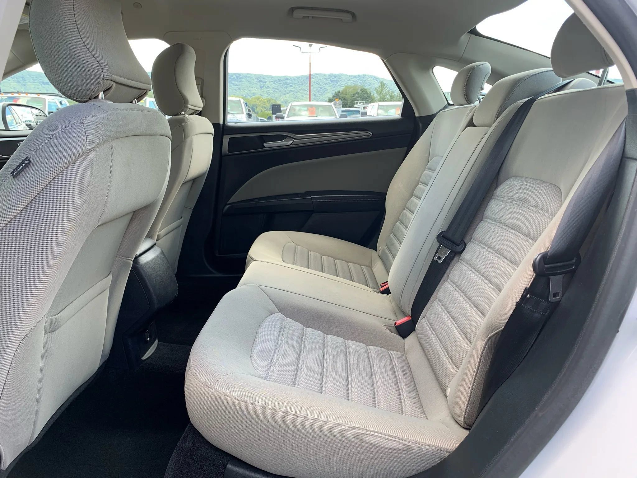 Used 2018 Ford Fusion S FWD image 24