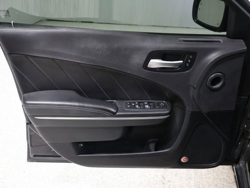 Used 2018 Dodge Charger GT image 13