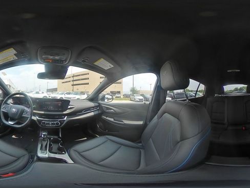 Used 2025 Buick Envista Sport Touring FWD image 40