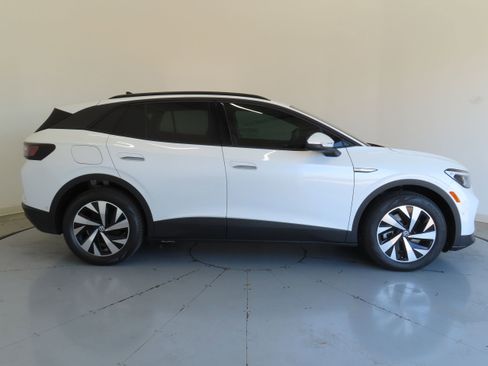 New 2026 Volkswagen ID.4 Pro RWD image 2