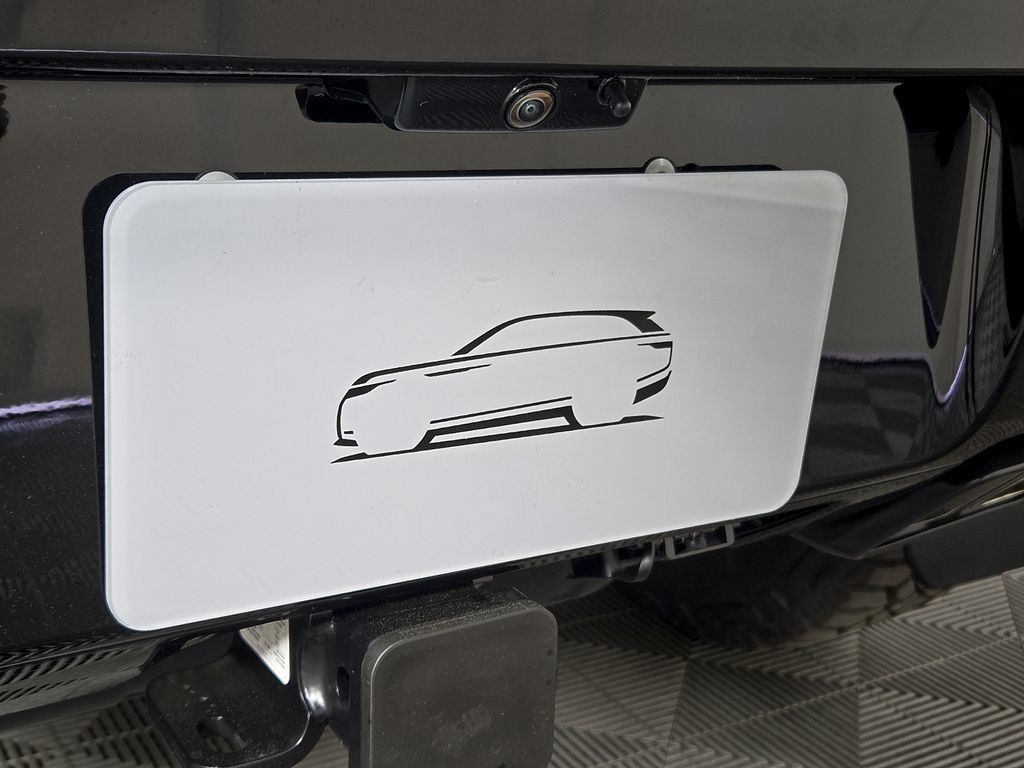 New 2026 Land Rover Defender 110 OCTA AWD/4WD image 23