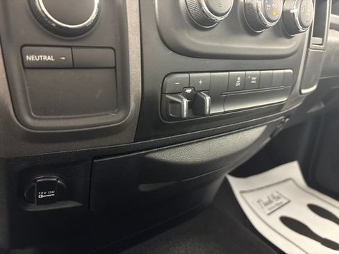 Used 2018 RAM 1500 ST w/ SXT Appearance Group AWD/4WD image 42