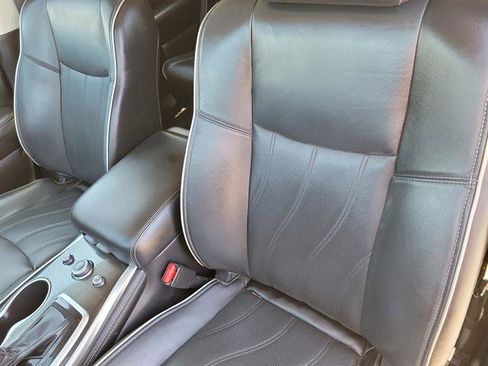 Used 2019 INFINITI QX60 Luxe w/ Essential Package image 5