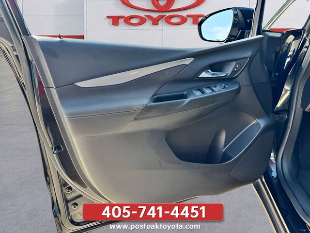 Used 2022 Chevrolet Bolt LT FWD image 11