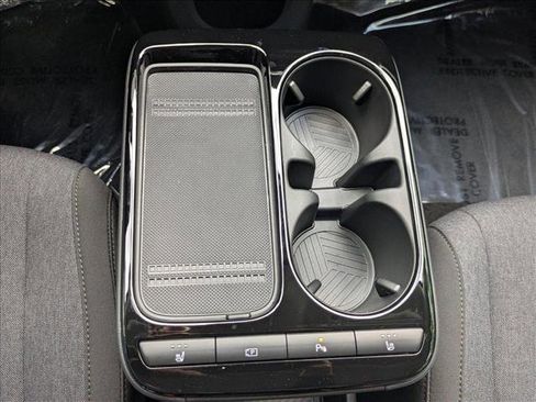 New 2025 Hyundai Ioniq 5 SE image 16