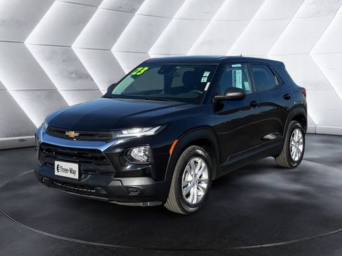 Certified 2023 Chevrolet TrailBlazer LS FWD image 1