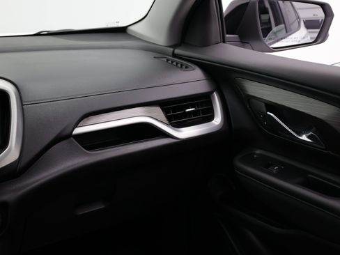 Used 2024 GMC Terrain SLE w/ Driver Convenience Package FWD image 37