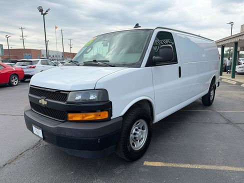 Used 2019 Chevrolet Express 2500 Extended w/ Driver Convenience Package RWD image 7