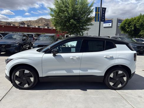 New 2026 Volvo EX30 Ultra w/ Protection Package Premier image 4