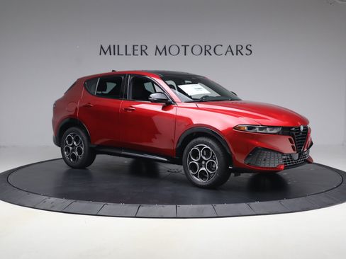 New 2026 Alfa Romeo Tonale Sprint w/ Black Premium Package AWD/4WD image 10