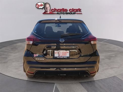 Used 2025 Nissan Kicks Play S image 4