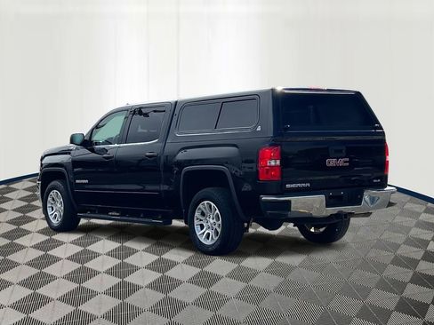 Used 2017 GMC Sierra 1500 SLE w/ SLE Value Package AWD/4WD image 4