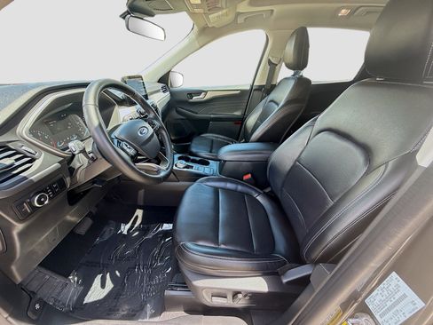 Used 2022 Ford Escape SEL FWD image 16