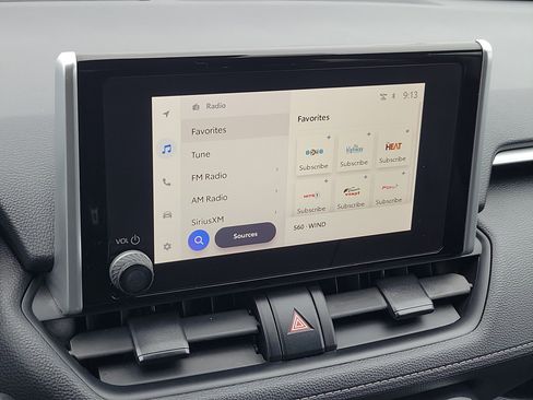 Certified 2023 Toyota RAV4 LE image 29