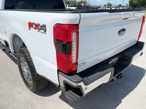 Used 2024 Ford F250 Lariat w/ FX4 Off-Road Package AWD/4WD image 31