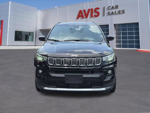 Used 2025 Jeep Compass Limited AWD/4WD image 2