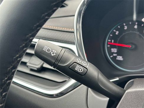 Used 2024 Chevrolet Equinox Premier image 9