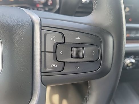 Certified 2025 GMC Sierra 1500 SLE image 24