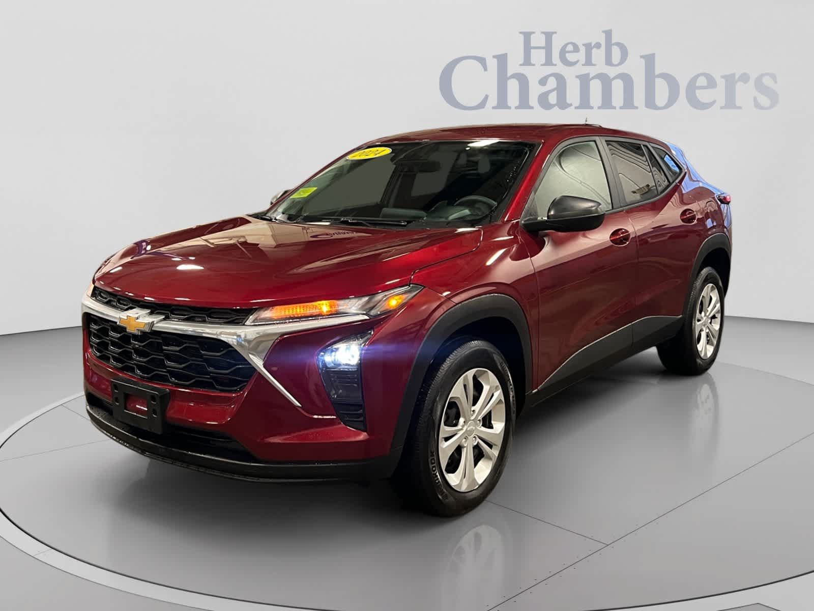 Used 2024 Chevrolet Trax LS FWD image 4
