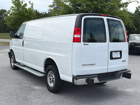 Used 2024 GMC Savana 2500 w/ Driver Convenience Package RWD image 5