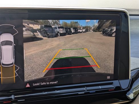 Used 2026 Volkswagen Atlas Cross Sport SE image 23