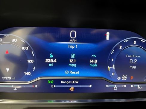 Used 2023 Chevrolet Suburban Z71 w/ Off-Road Capability Package AWD/4WD image 20