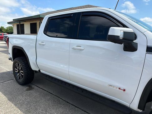 Used 2020 GMC Sierra 1500 AT4 w/ AT4 Premium Package AWD/4WD image 10