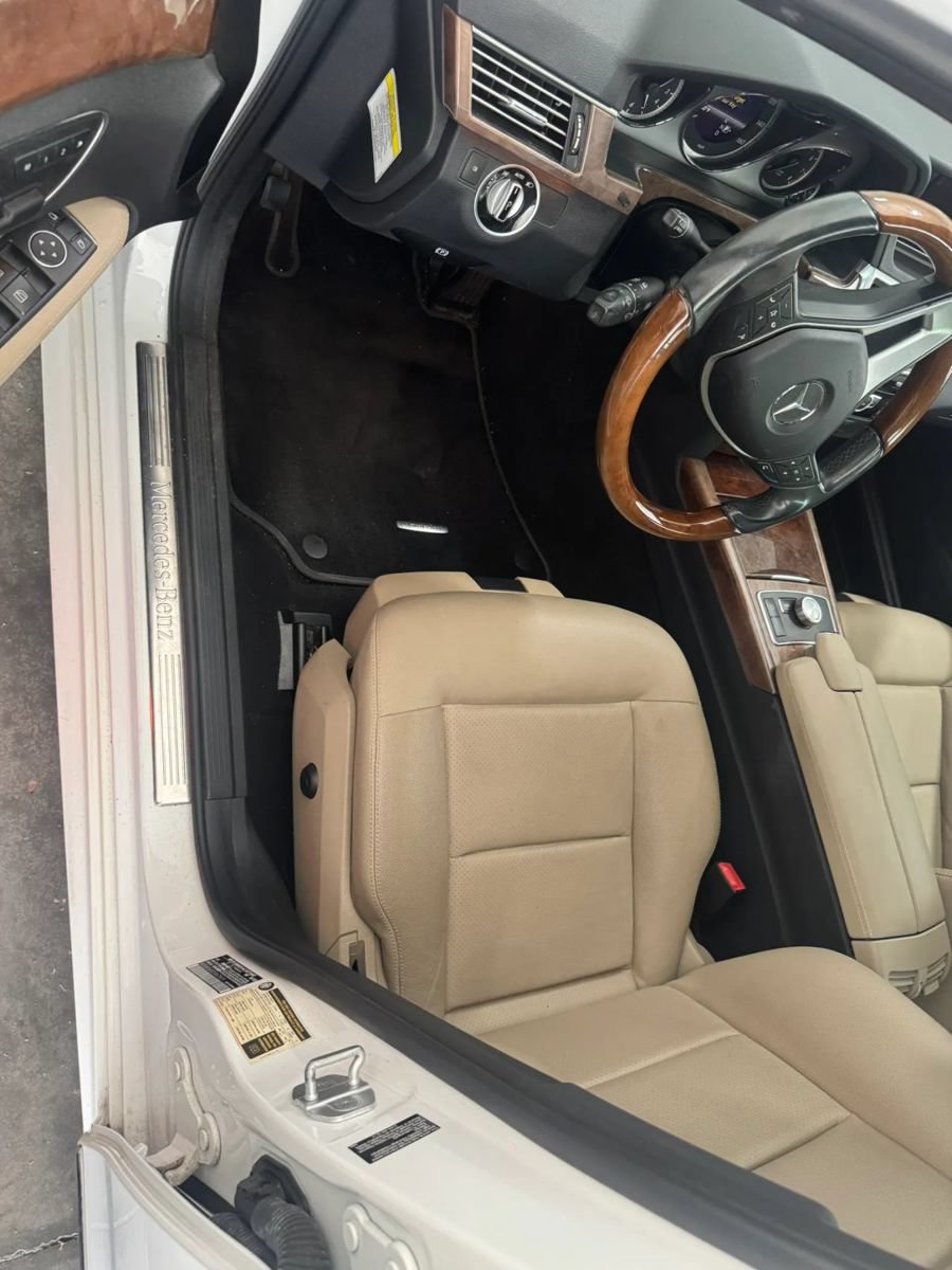 Used 2013 Mercedes-Benz E 350 Sedan image 19