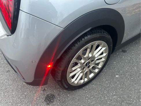 Certified 2025 MINI Cooper S image 11