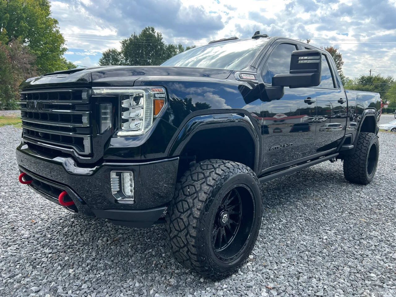 Used 2022 GMC Sierra 2500 AT4 w/ AT4 Premium Plus Package AWD/4WD image 3