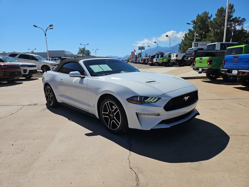 Used 2022 Ford Mustang Premium RWD image 5