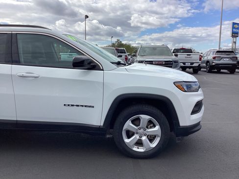 Used 2022 Jeep Compass Latitude w/ Convenience Group image 8