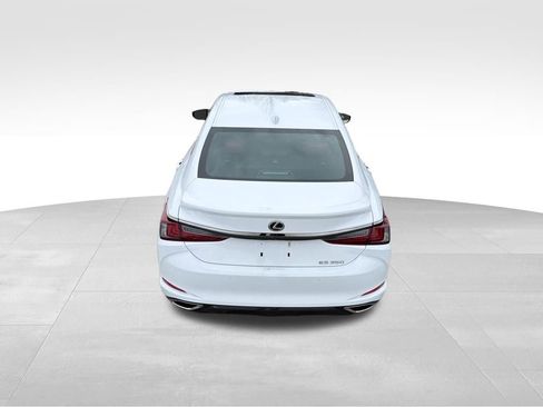 Used 2022 Lexus ES 350 F Sport image 5