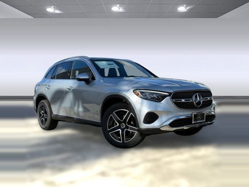 Certified 2026 Mercedes-Benz GLC 300 image 5
