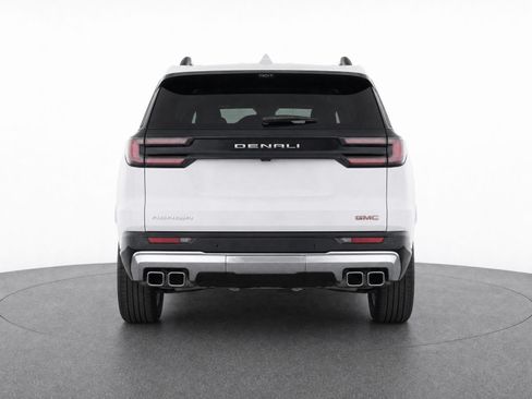 Used 2024 GMC Acadia Denali w/ Super Cruise Package FWD image 4