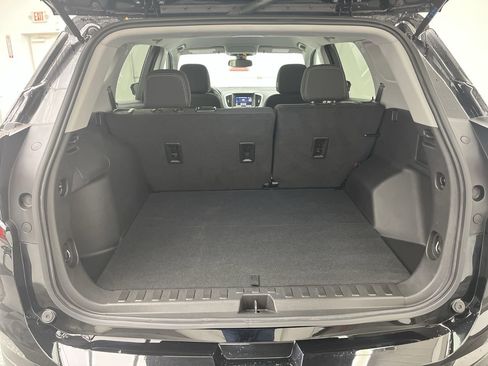 Certified 2024 GMC Terrain SLE w/ Driver Convenience Package image 28